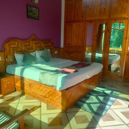 Govind Royal Stay Manāli Buitenkant foto